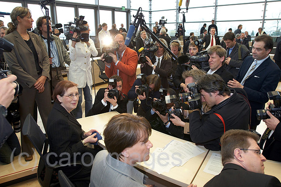 0KH050427D004CARO.JPG