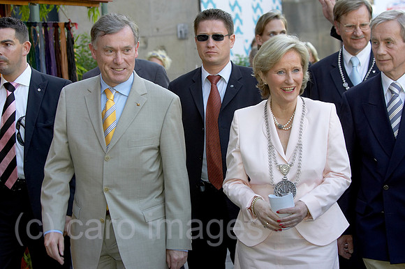 0KH050618D011CARO.JPG