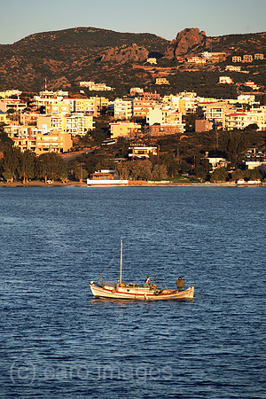 00S061117D002CAROE.JPG