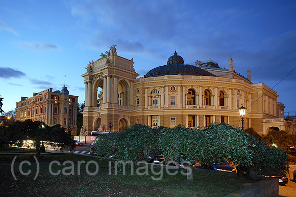00S061110D105CAROE.JPG