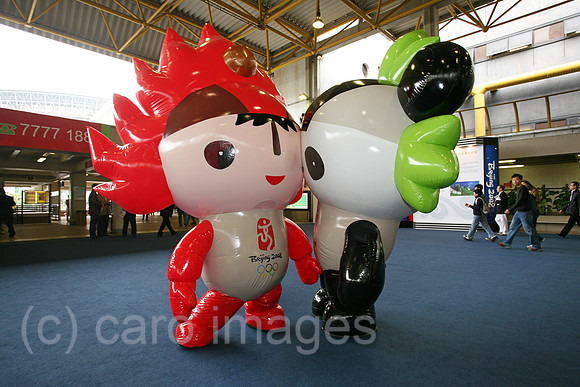 00S061210D012CAROE.JPG