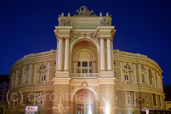 00S061110D109CAROE.JPG