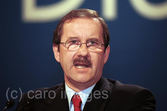 00L042411CARO.JPG