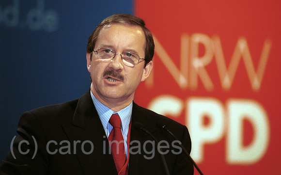 00L042405CARO.JPG