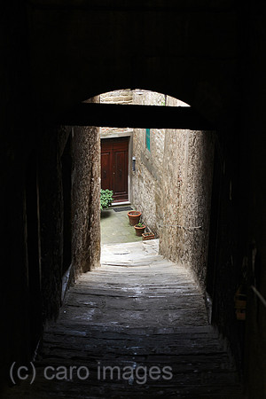 00P110721D124CAROE.JPG
