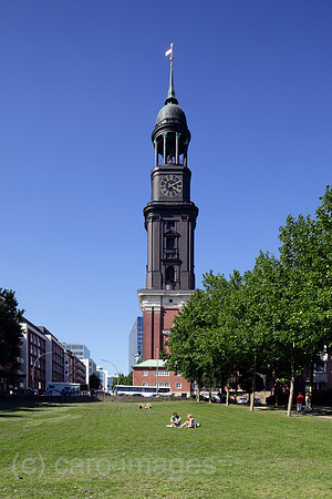 00P110802D219CAROE.JPG