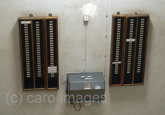00K051021D040CARO.JPG