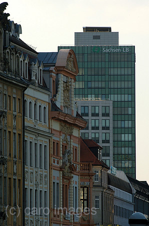 00K050801D010CAROE.JPG