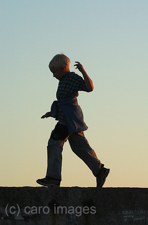 00K050825D008CAROE.JPG