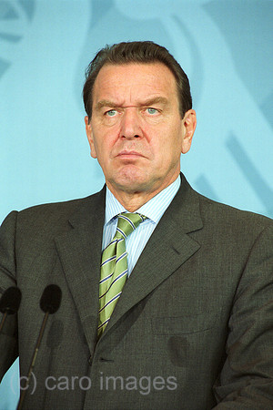 00M122530CARO.JPG