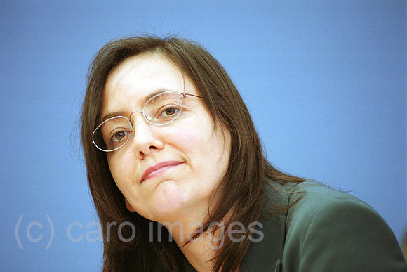 00M128337CARO.JPG