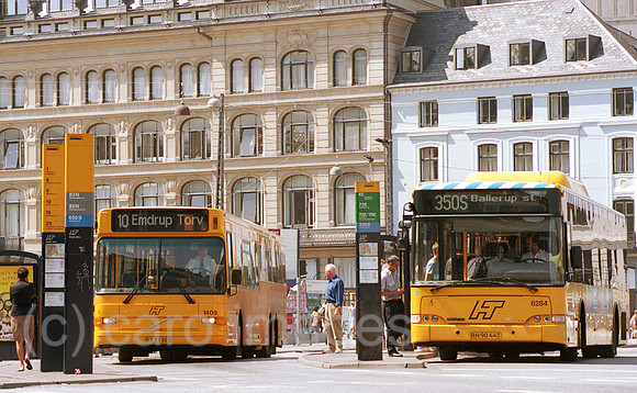 00M118626CARO.JPG