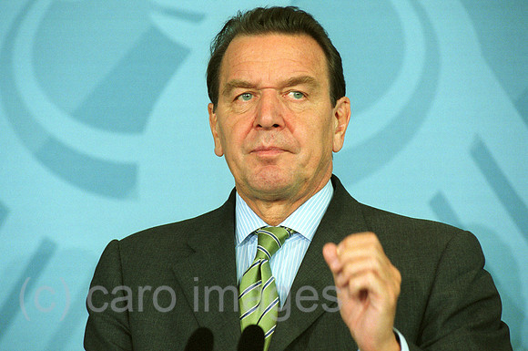 00M122503CARO.JPG