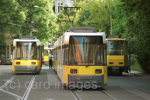 00M119823CARO.JPG