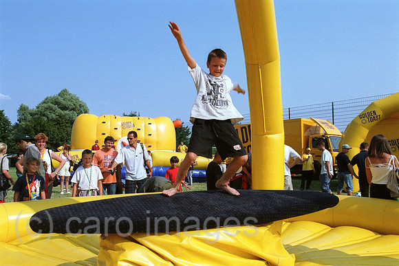 00M120216CARO.JPG