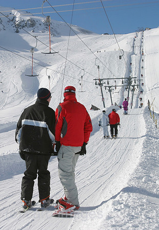 0KH040201D012CARO.JPG