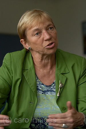 0KH041020D003CARO.JPG