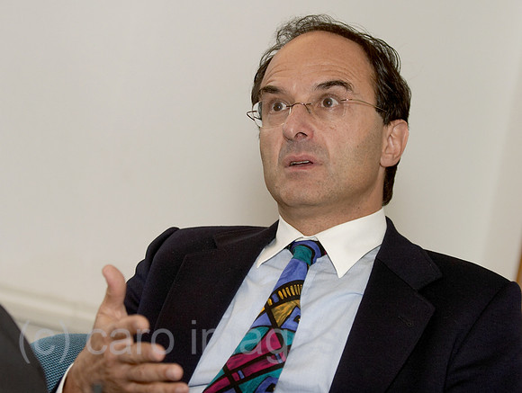 0KH041108D007CARO.JPG