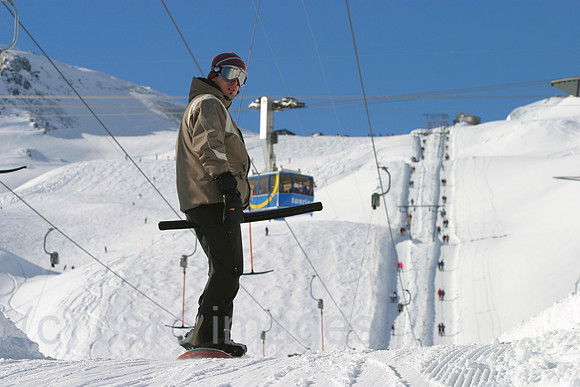 0KH040201D013CARO.JPG