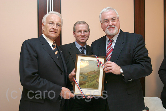 0KH040227D008CARO.JPG