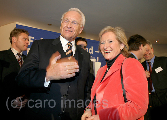 0KH040227D007CARO.JPG