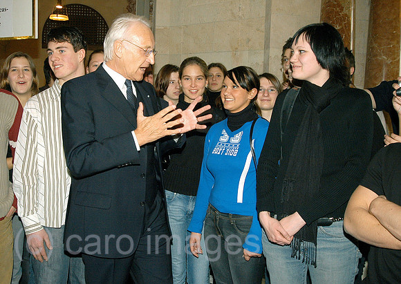 0MV040309D081CARO.JPG