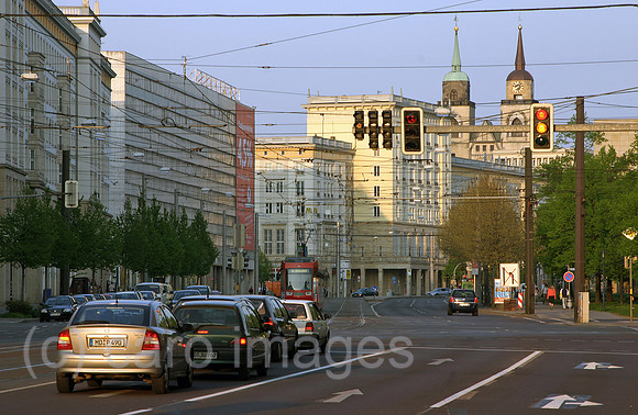 00S060425D719CAROE.JPG