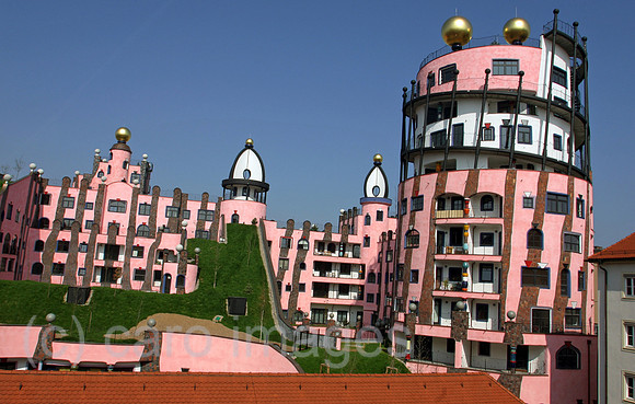 00S060425D706CAROE.JPG