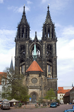 00S060428D013CARO.JPG