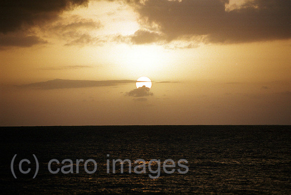 00M074017CARO.JPG