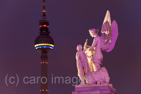 0BG111130D020CAROE.JPG