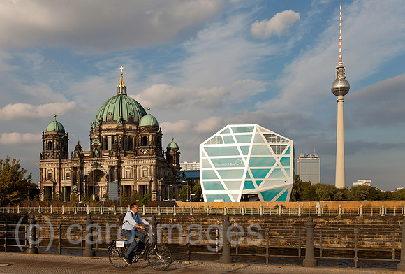 0BG110921D005CAROE.JPG