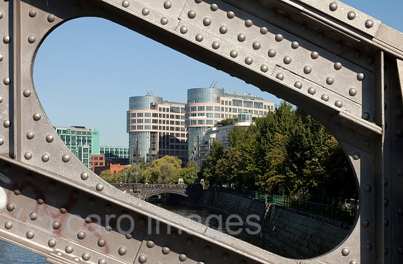 0BG120814D065CAROE.JPG