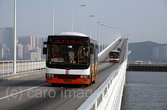 00S070426D157CAROEP.JPG