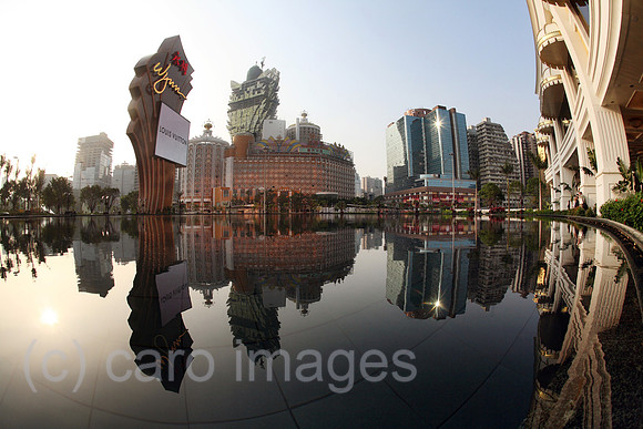 00S070426D161CAROEP.JPG