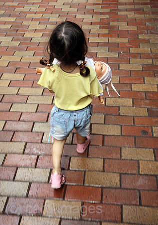 00S070425D042CAROEP.JPG