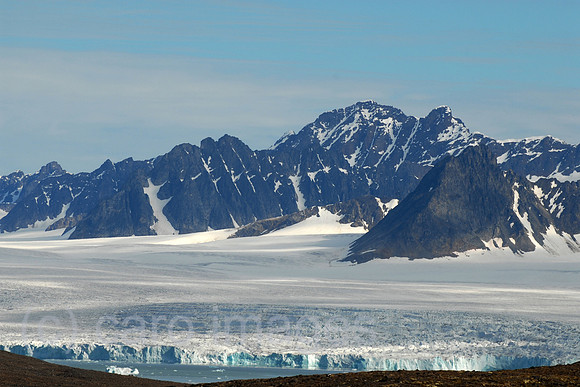 00K060715D011CAROE.JPG