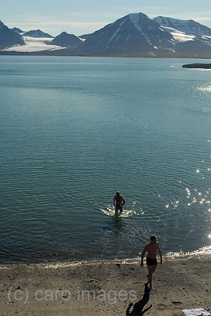 00K060715D053CAROE.JPG