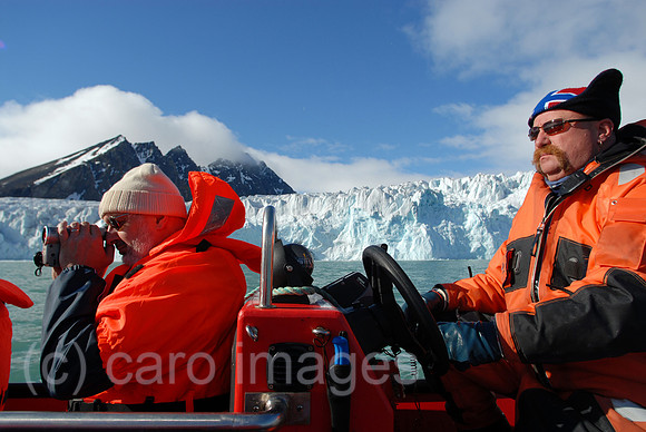 00K060715D039CAROE.JPG