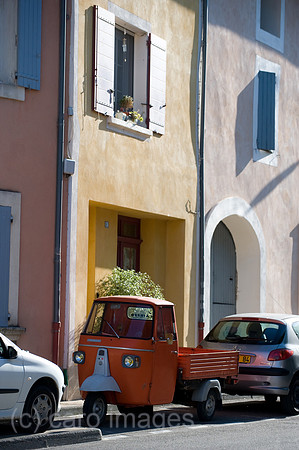 0MW090622D011CARO.JPG