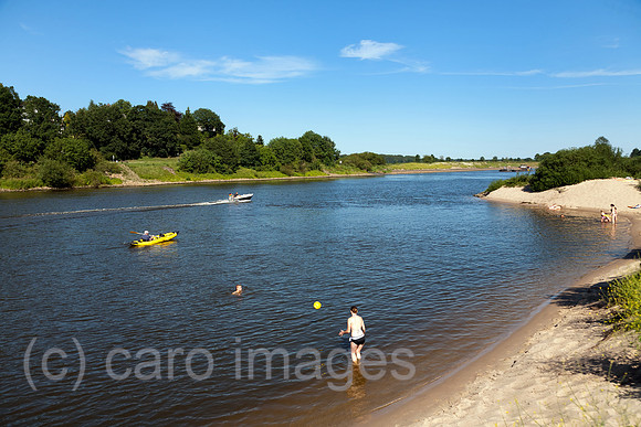 00A110627D029CARO.JPG