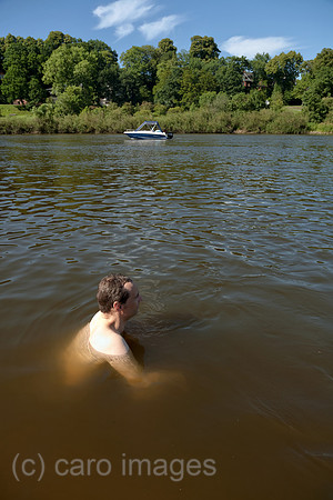 00A110627D045CARO.JPG