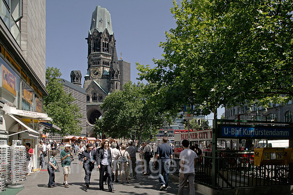 00P060714D012CAROE.JPG