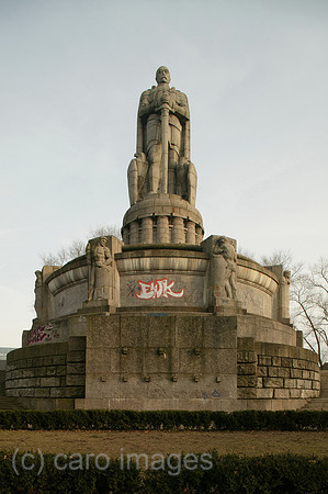 00P060124D017CARO.JPG