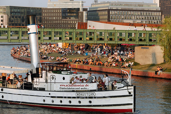 00P060712D031CAROE.JPG