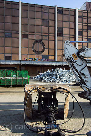 00P060214D001CARO.JPG