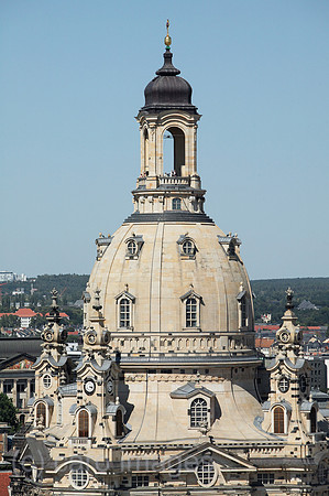 00P060717D014CAROE.JPG