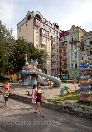 00X120825D025CARO.JPG