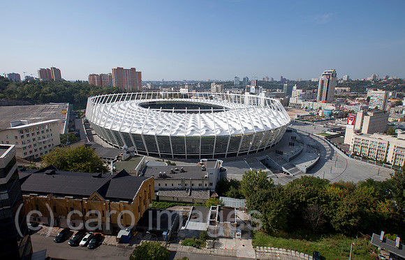 00X120825D001CARO.JPG