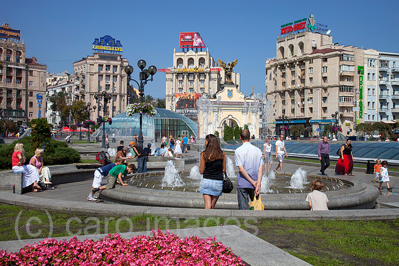 00X120826D077CARO.JPG